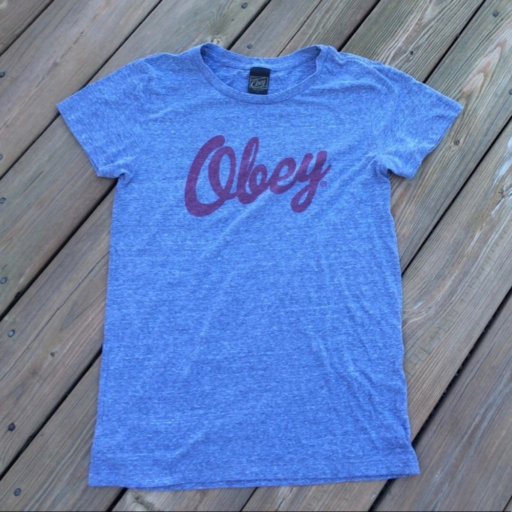 Obey grey t-shirt